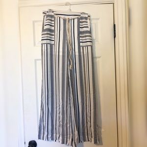 Wide-Leg Striped Pant